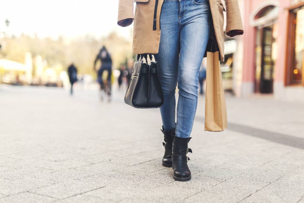 jean straight femme silhouette