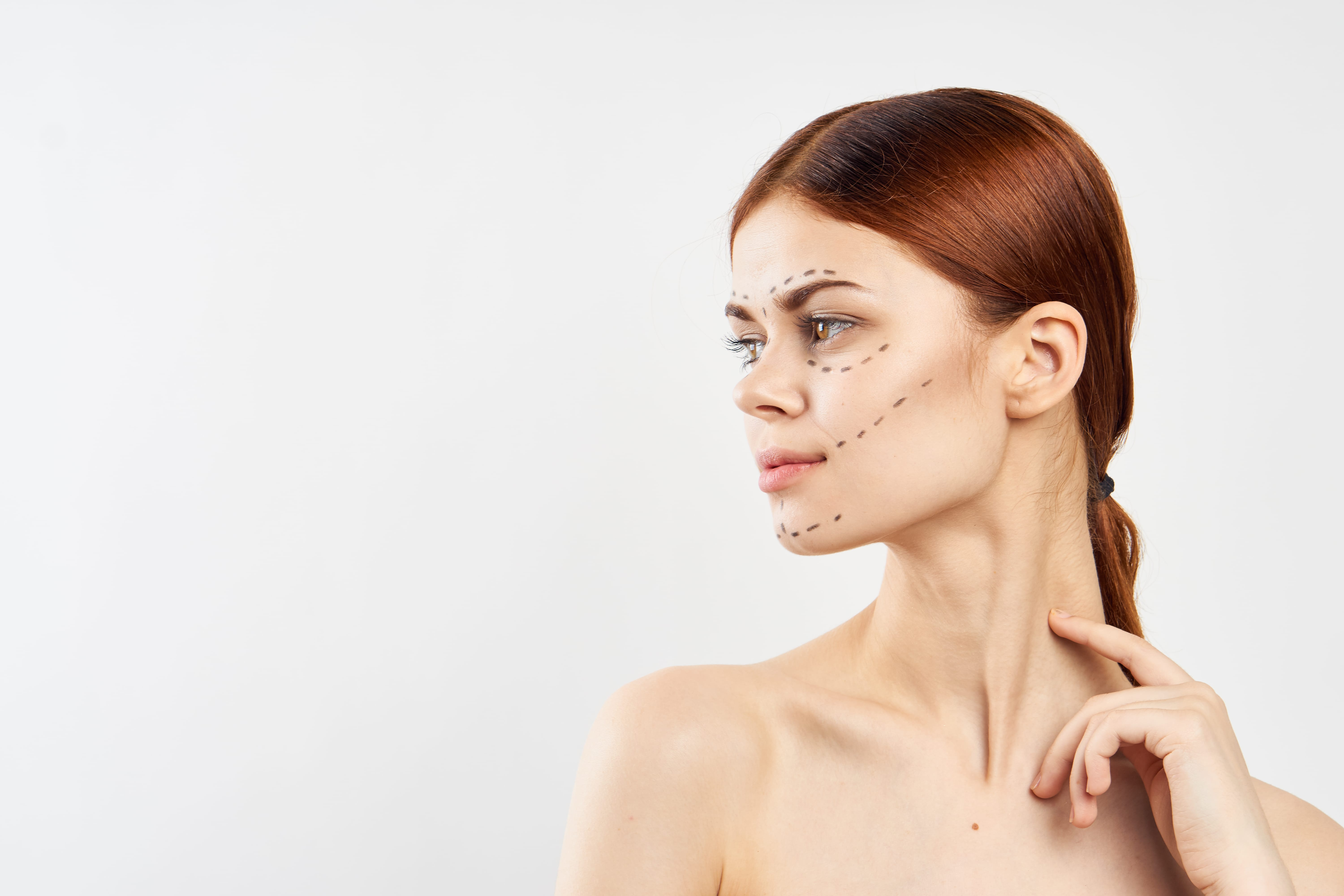 Éliminer les tâches du visage : comment s’y prendre ?