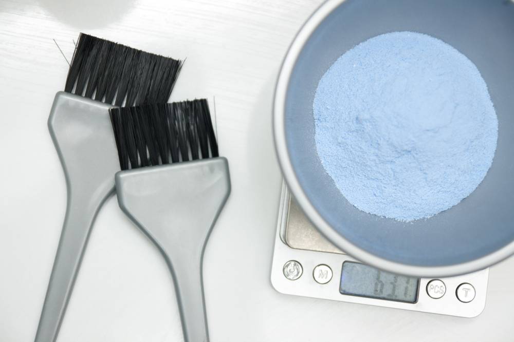 balance pour connaître le coût exacte par coloration